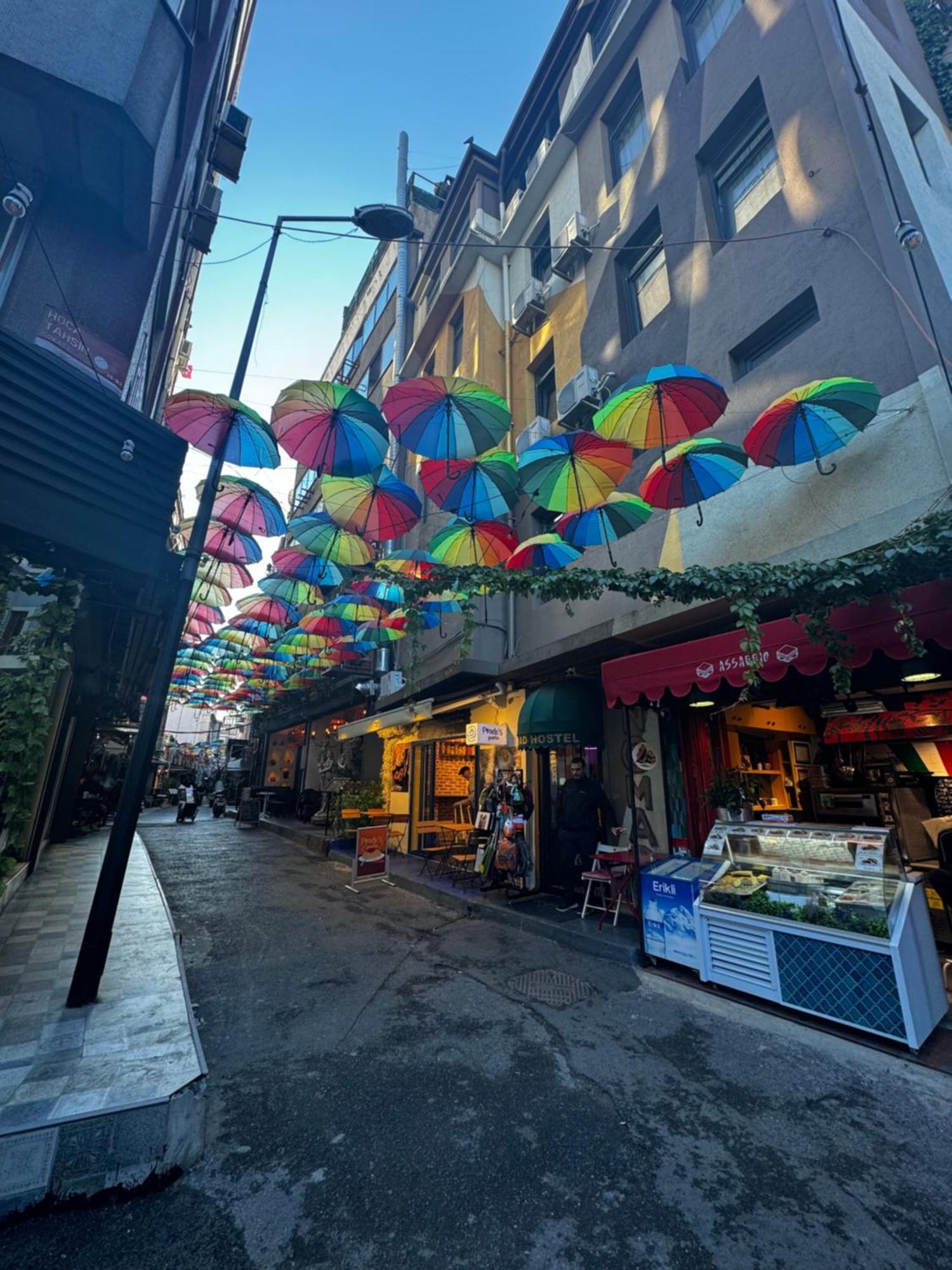 Nomad Hostel Karakoey Estambul Exterior foto